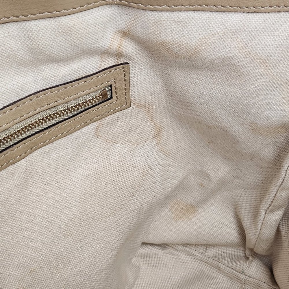 Gucci Microguccissima Leather Tote Bag - Picture 16 of 16